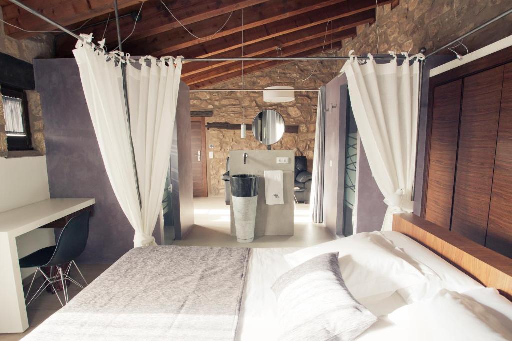 Hotel Restaurante Masía la Torre Mora de Rubielos Quarto foto